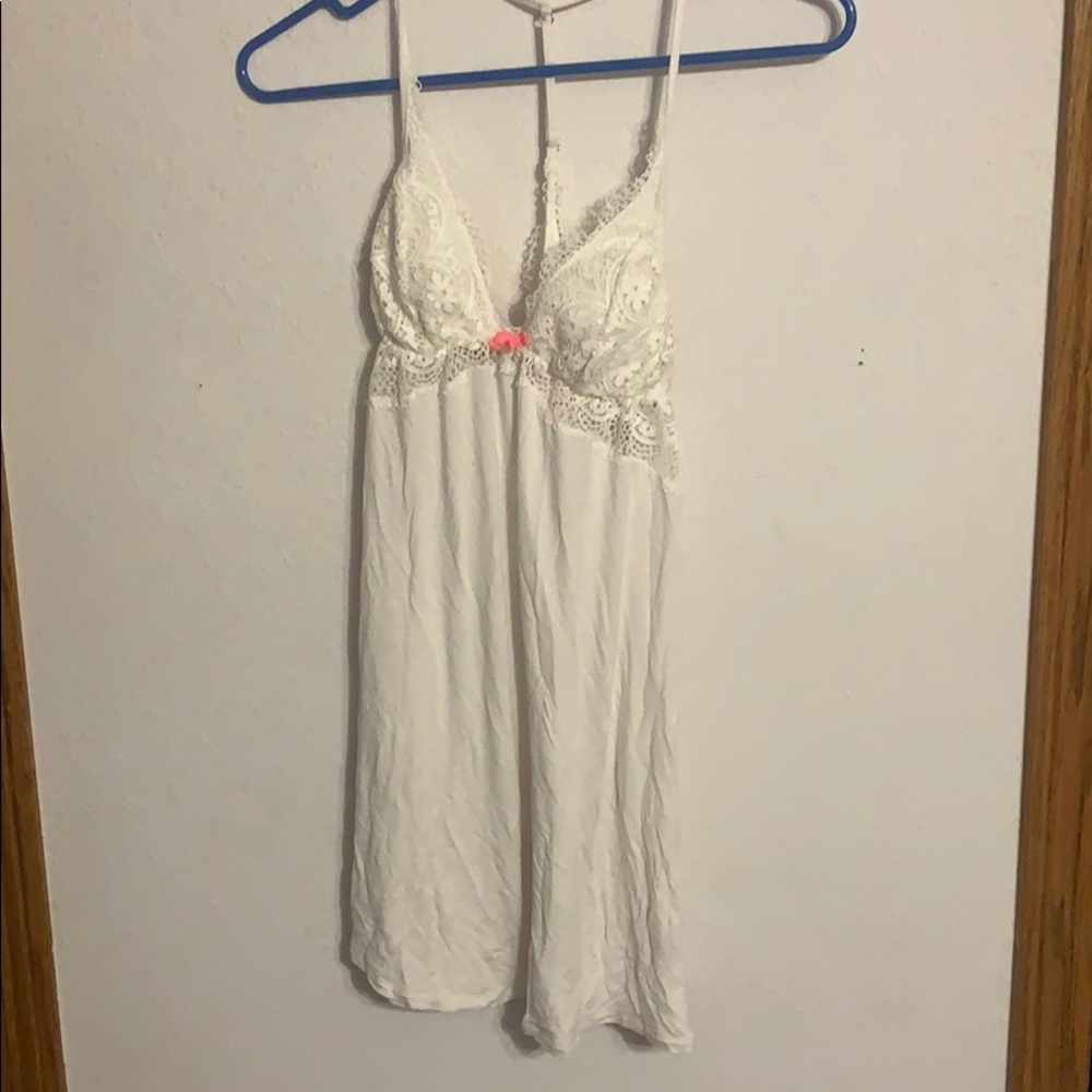 5/$20 Victoria’s Secret babydoll